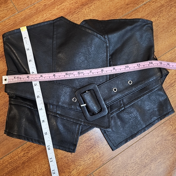 Womens Belted Faux Leather Corset Bustier Size S/M Sexy Clubwear - Picture 7 of 16